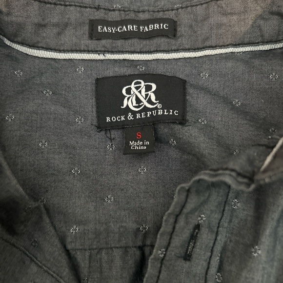 Rock & Republic Men’s Short Sleeve Button Up Shirt Gray Pattern Size Small - Picture 5 of 5
